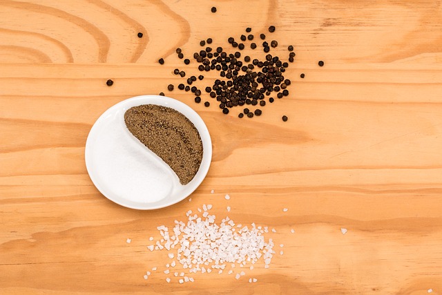 Pfeffer und Salz als Symbol für Yin und Yang